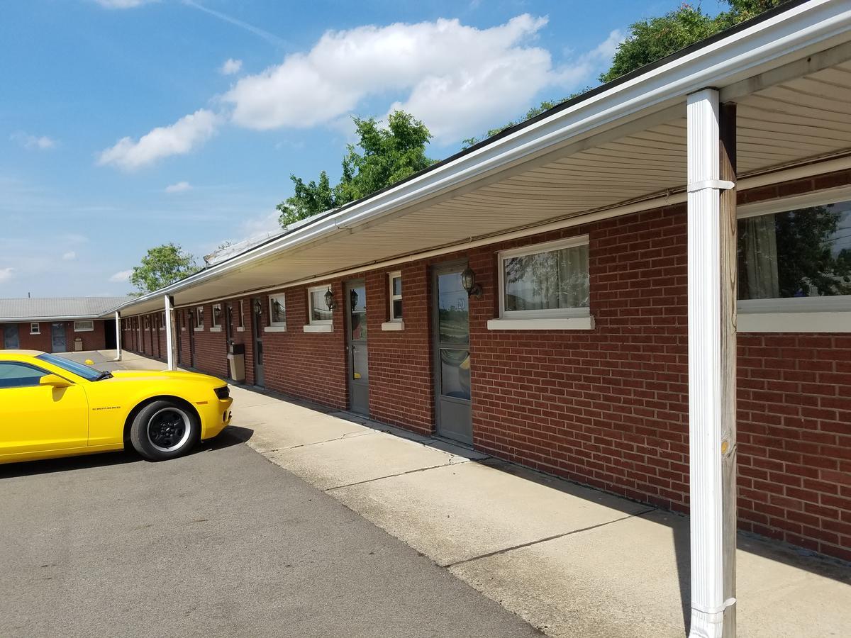 Melody Motor Lodge Connellsville Exterior photo